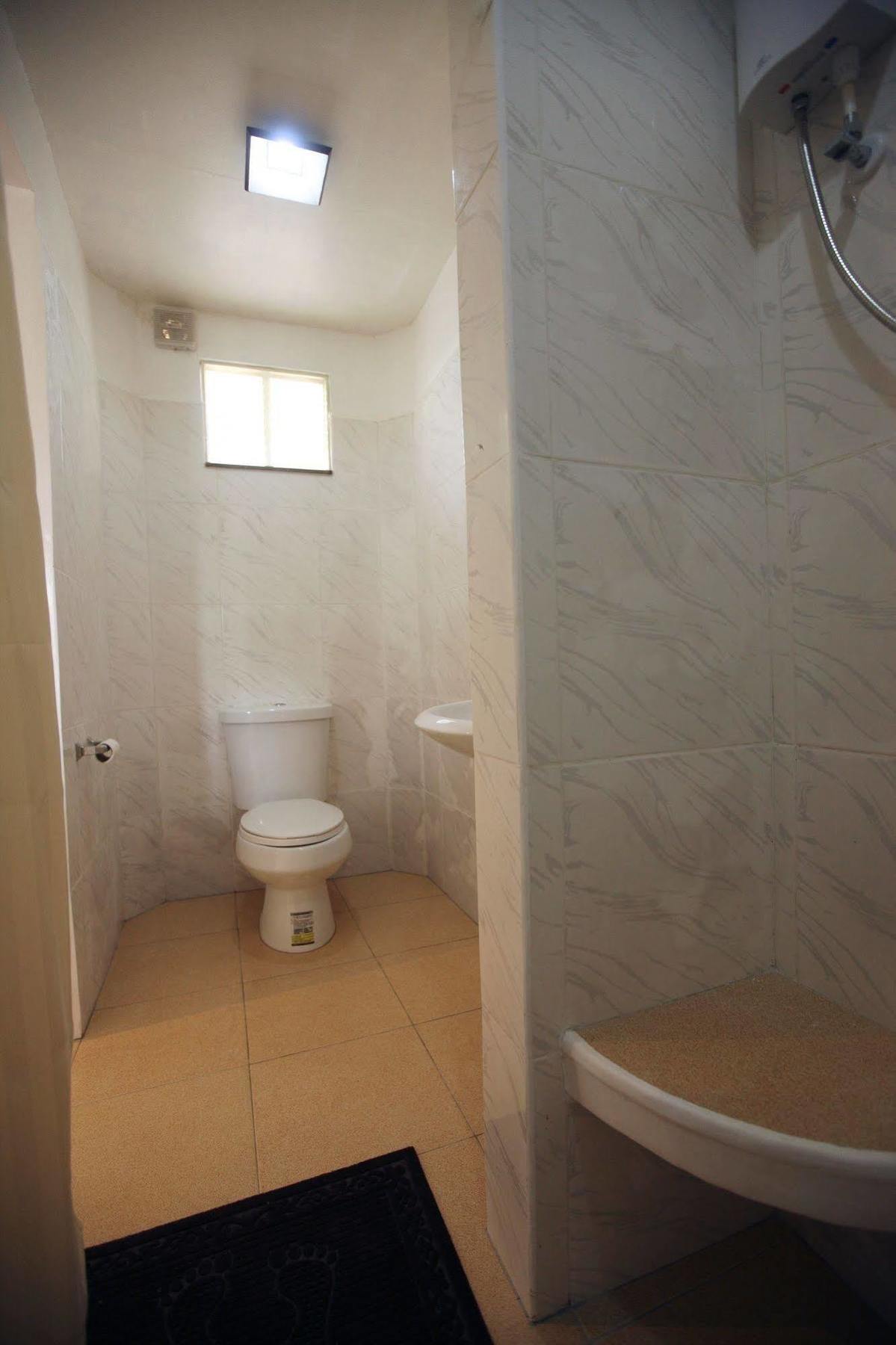 Guindulman Bay Tourist Inn Екстер'єр фото
